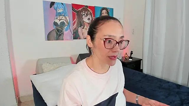 Snapshot of Jessica_Herrera_ chatting on 09-17-25, 09:38 Jessica Herrera online show from 09-17-25, 09:38