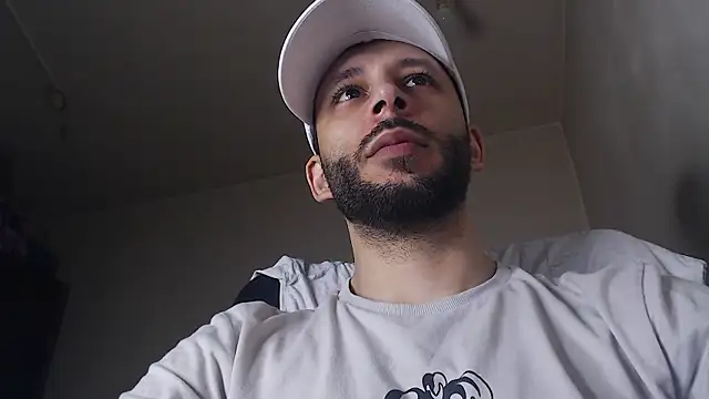 henryaxe online show from 06-25-26, 03:27