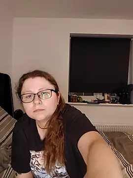 Snapshot of Kiarassecrets chatting on 03-23-26, 08:57 Kiarassecrets online show from 03-23-26, 08:57