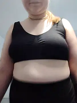 Snapshot of Kiarassecrets chatting on 03-30-26, 05:47 Kiarassecrets online show from 03-30-26, 05:47