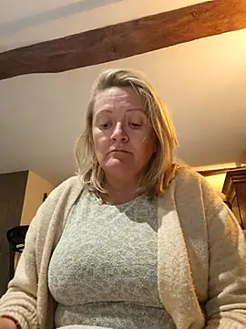 Snapshot of lady_charlyne chatting on 02-18-25, 06:47 lady charlyne online show from 02-18-25, 06:47