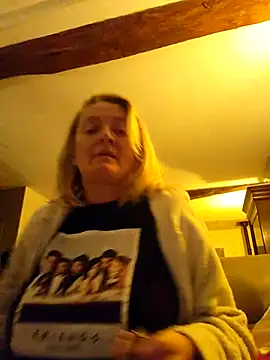 Snapshot of lady_charlyne chatting on 02-25-25, 07:14 lady charlyne online show from 02-25-25, 07:14