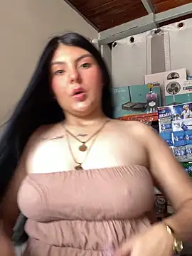 bella isabela online show from 10-02-25, 01:40