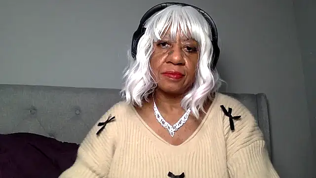 Snapshot of BreanaDivine chatting on 01-09-25, 04:08 BreanaDivine online show from 01-09-25, 04:08