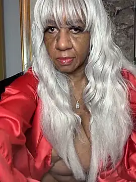 Snapshot of BreanaDivine chatting on 12-21-25, 03:46 BreanaDivine online show from 12-21-25, 03:46