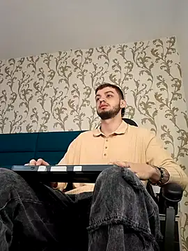 Michael magno online show from 06-11-26, 11:19