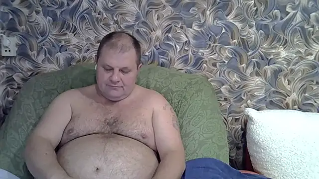 Nilola6 online show from 11-20-25, 01:00