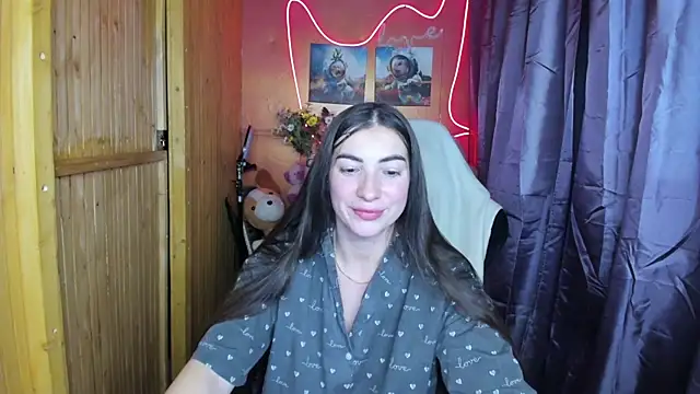 Snapshot of Fiery_Brunette_ chatting on 12-25-24, 11:43 Fiery Brunette  online show from 12-25-24, 11:43