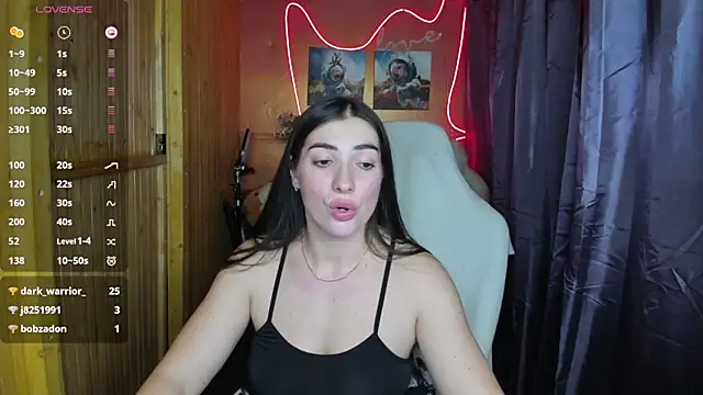 Snapshot of Fiery_Brunette_ chatting on 12-30-24, 07:32 Fiery Brunette  online show from 12-30-24, 07:32