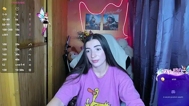 Snapshot of Fiery_Brunette_ chatting on 01-09-25, 05:54 Fiery Brunette  online show from 01-09-25, 05:54