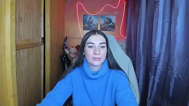 Snapshot of Fiery_Brunette_ chatting on 02-13-25, 04:50 Fiery Brunette  online show from 02-13-25, 04:50