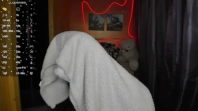 Snapshot of Fiery_Brunette_ chatting on 03-08-25, 03:02 Fiery Brunette  online show from 03-08-25, 03:02