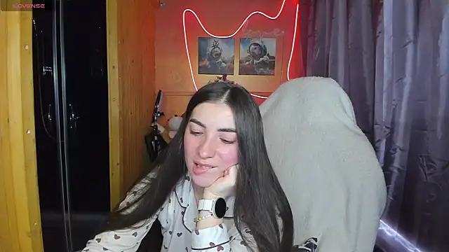 Snapshot of Fiery_Brunette_ chatting on 03-12-25, 08:30 Fiery Brunette  online show from 03-12-25, 08:30