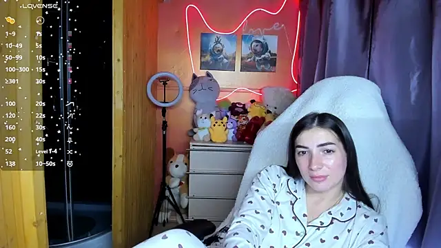 Snapshot of Fiery_Brunette_ chatting on 09-21-25, 11:12 Fiery Brunette  online show from 09-21-25, 11:12