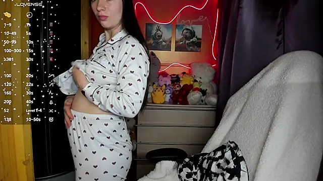 Snapshot of Fiery_Brunette_ chatting on 09-25-25, 03:32 Fiery Brunette  online show from 09-25-25, 03:32