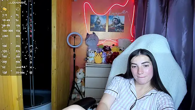 Snapshot of Fiery_Brunette_ chatting on 10-03-25, 04:15 Fiery Brunette  online show from 10-03-25, 04:15