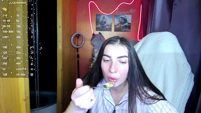 Snapshot of Fiery_Brunette_ chatting on 10-11-25, 08:57 Fiery Brunette  online show from 10-11-25, 08:57