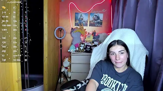 Snapshot of Fiery_Brunette_ chatting on 03-09-26, 04:00 Fiery Brunette online show from 03-09-26, 04:00