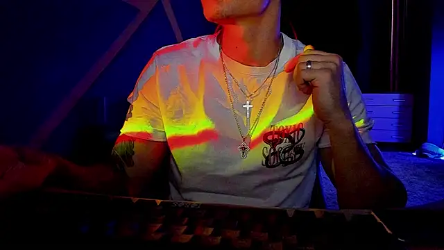 Snapshot of RODARRI chatting on 02-25-25, 09:42 RODARRI online show from 02-25-25, 09:42