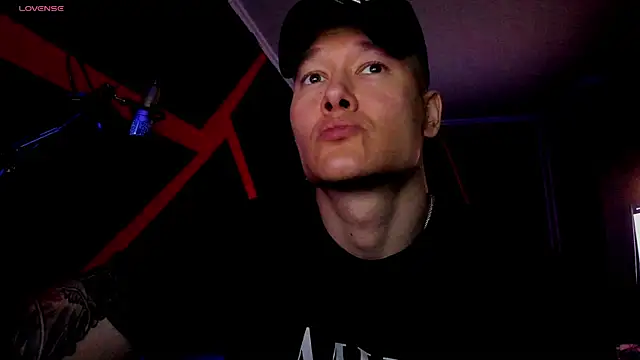 Snapshot of RODARRI chatting on 09-08-25, 09:25 RODARRI online show from 09-08-25, 09:25