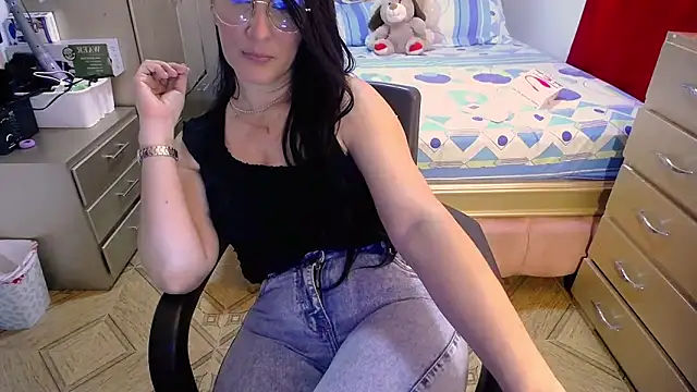 BitterMomXxx online show from 02-26-25, 03:41