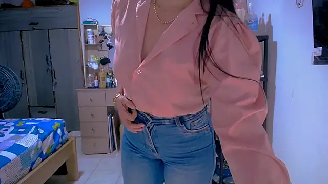 BitterMomXxx online show from 04-30-26, 04:02