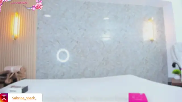 sabrina shark  online show from 10-25-25, 03:03