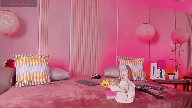 sabrina shark  online show from 03-13-26, 02:51