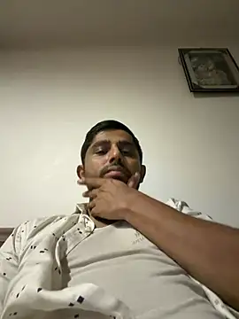 Snapshot of rhuh3991 chatting on 06-22-26, 08:50 rhuh3991 online show from 06-22-26, 08:50