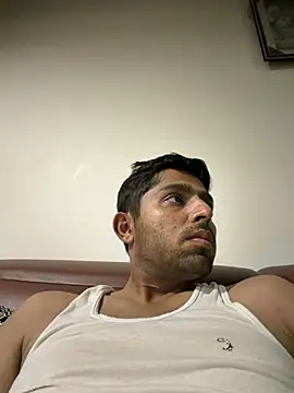 Snapshot of rhuh3991 chatting on 06-29-26, 06:52 rhuh3991 online show from 06-29-26, 06:52