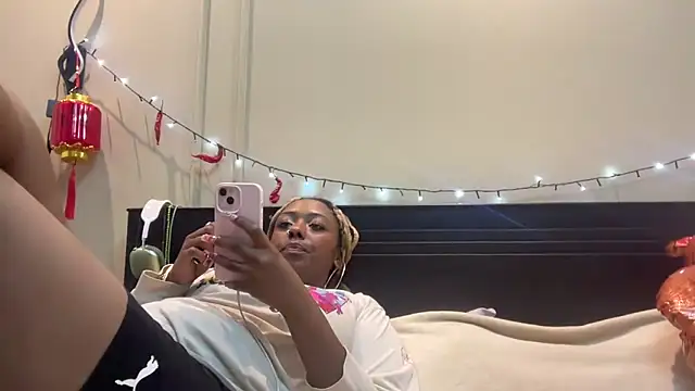 ChocolateCakeQueen online show from 02-16-25, 02:42