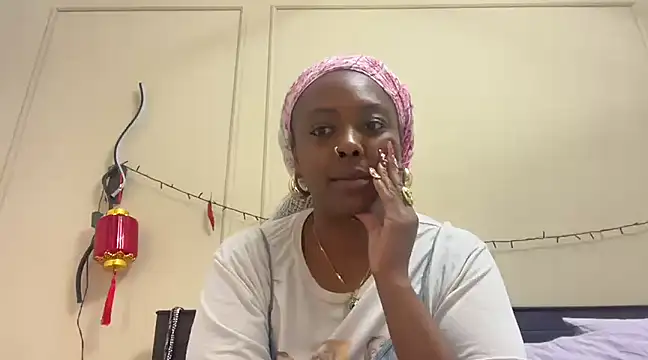 ChocolateCakeQueen online show from 02-28-25, 12:43