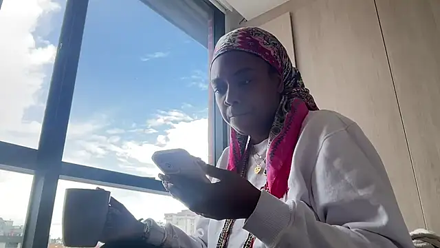 ChocolateCakeQueen online show from 03-02-25, 07:23