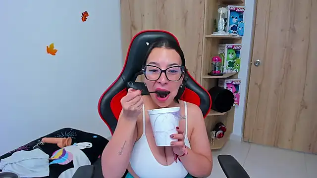  amanda seyfried19 online show from 01-21-25, 06:34