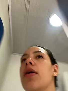 hannahb-e online show from 06-10-26, 04:39
