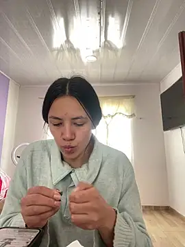 hannahb-e online show from 07-14-26, 04:45