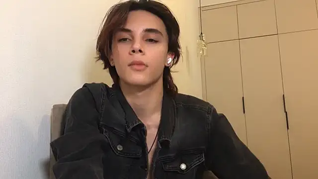 Snapshot of k0sta_ chatting on 12-30-24, 05:34 k0sta online show from 12-30-24, 05:34