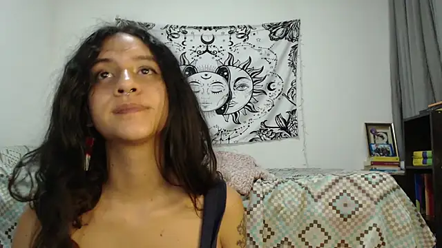 Snapshot of AlinaWoolf_ chatting on 02-02-25, 09:51 AlinaWoolf online show from 02-02-25, 09:51