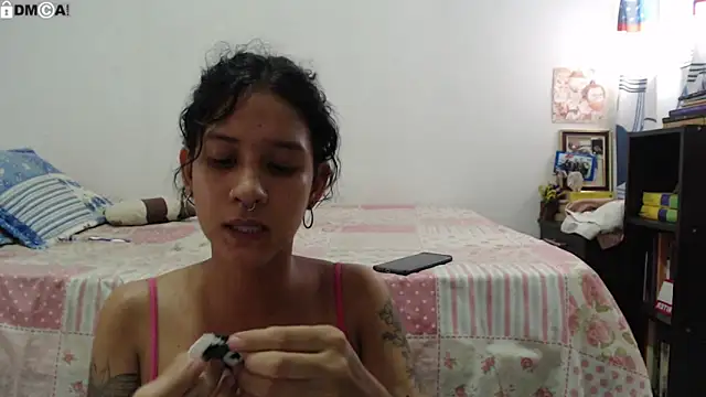 Snapshot of AlinaWoolf_ chatting on 02-09-26, 09:41 AlinaWoolf online show from 02-09-26, 09:41