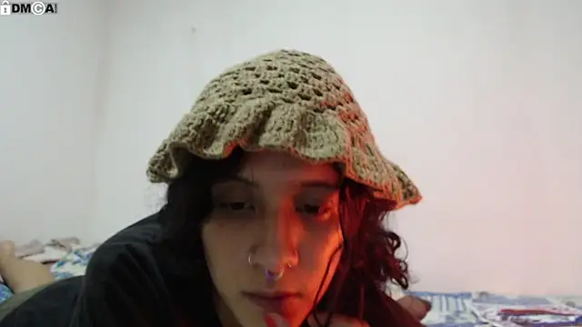 Snapshot of AlinaWoolf_ chatting on 03-01-26, 04:25 AlinaWoolf online show from 03-01-26, 04:25