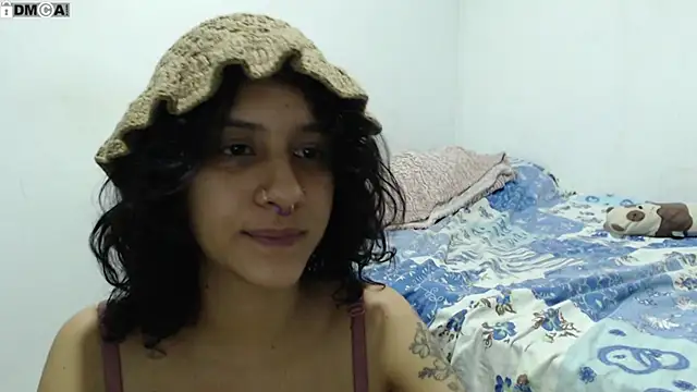 Snapshot of AlinaWoolf_ chatting on 03-02-26, 05:08 AlinaWoolf online show from 03-02-26, 05:08