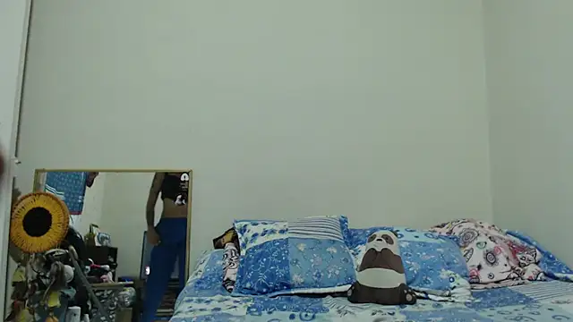 AlinaWoolf  online show from 05-09-26, 05:45