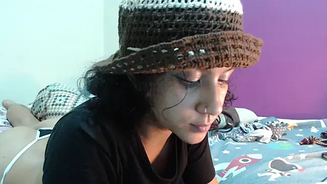 AlinaWoolf  online show from 05-14-26, 06:20