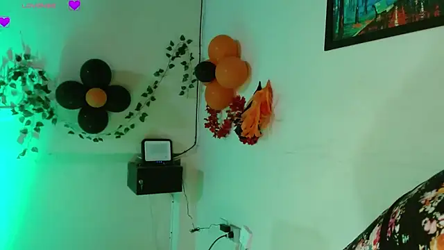 Snapshot of _samara chatting on 10-04-25, 07:12 samara online show from 10-04-25, 07:12