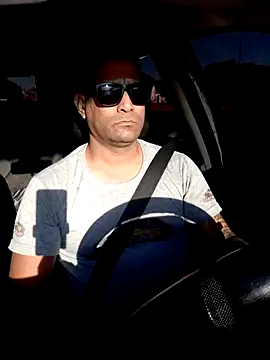 Snapshot of hecwil8 chatting on 10-02-25, 11:06 hecwil8 online show from 10-02-25, 11:06