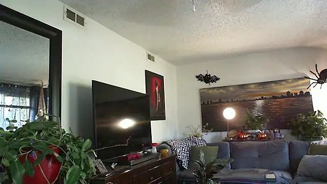 CeceilaMoon online show from 10-23-25, 02:38