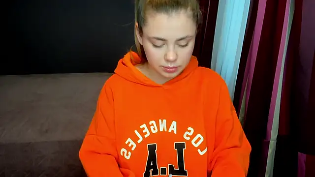 Snapshot of IsabellaBler chatting on 12-05-25, 06:55 IsabellaBler online show from 12-05-25, 06:55