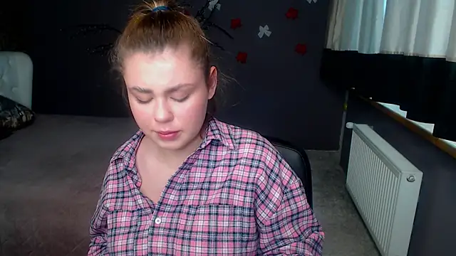 Snapshot of IsabellaBler chatting on 03-27-26, 01:00 IsabellaBler online show from 03-27-26, 01:00