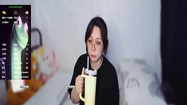 mememe 1006  online show from 04-11-26, 10:25