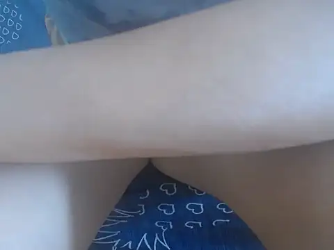 Snapshot of 69loveme09 chatting on 02-25-26, 01:37 69loveme09 online show from 02-25-26, 01:37